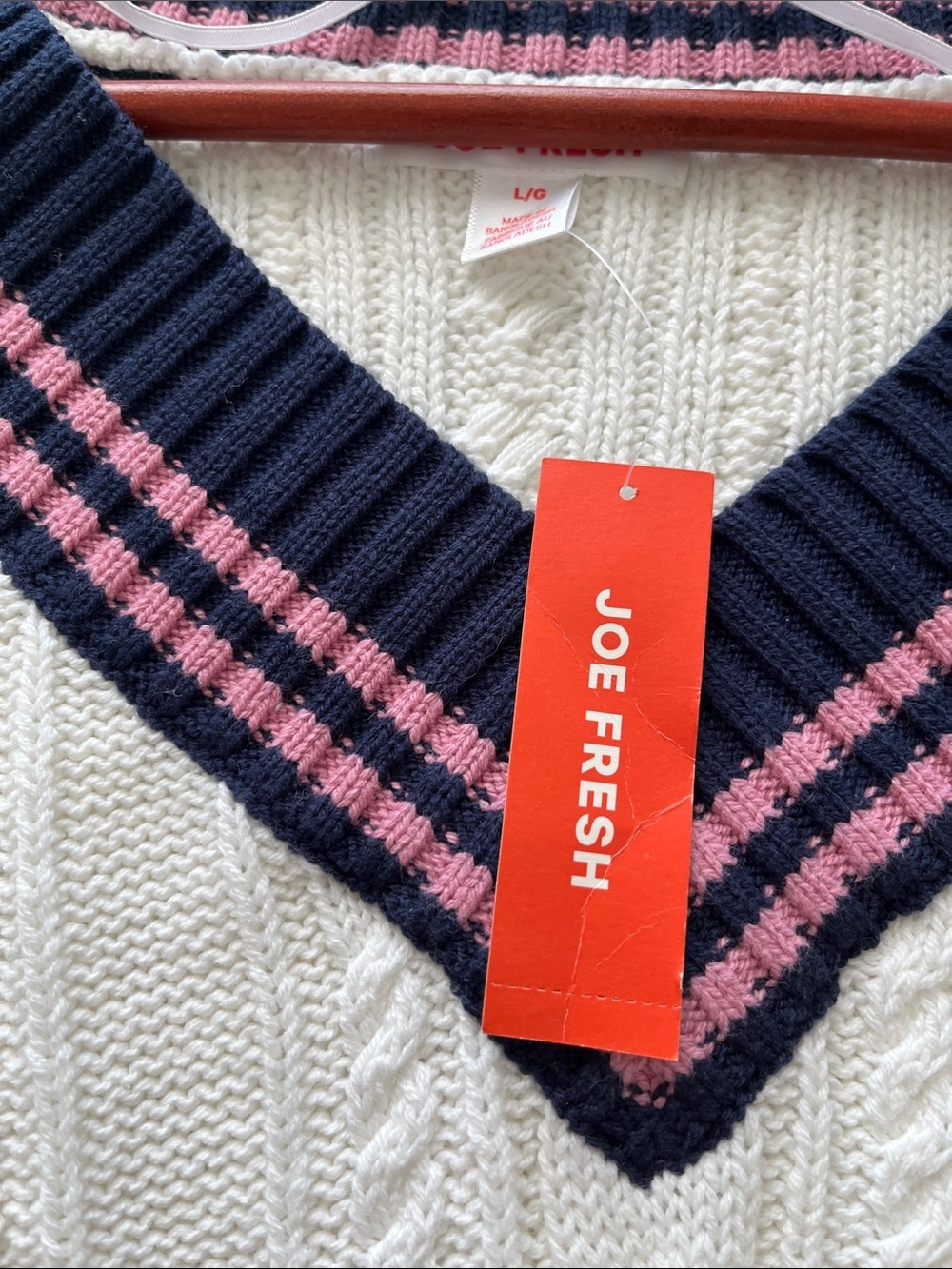 ❤️3 for $30 Item Joe Fresh Cream Cable-Knit V-Neck Tennis Style Sweater NWT - Picture 4 of 5
